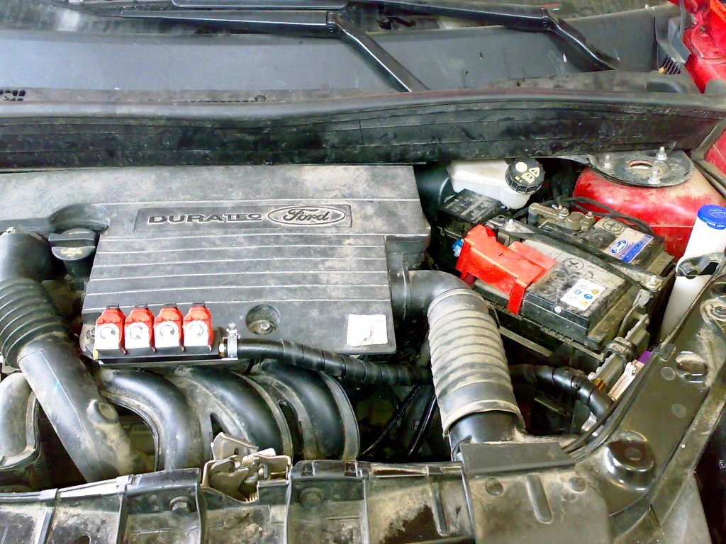 Ford Fusion 1.4i mot FXJA (9).jpg