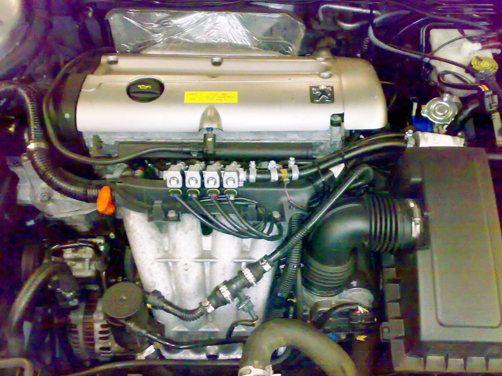 Peugeot 406 2.2.jpg