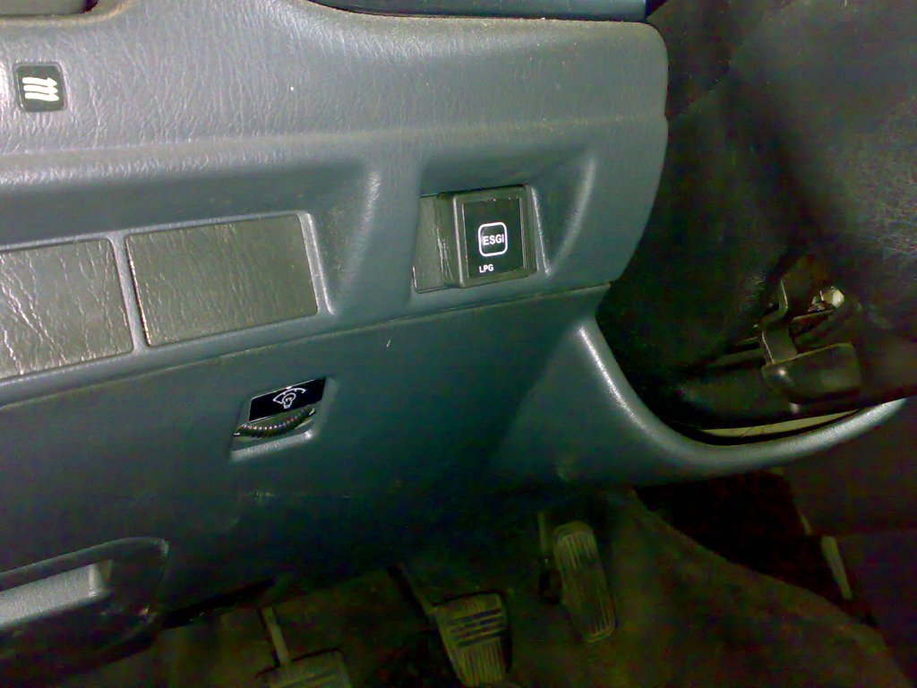 Toyota CarinaE 1.6 mot.4AFE (10).jpg