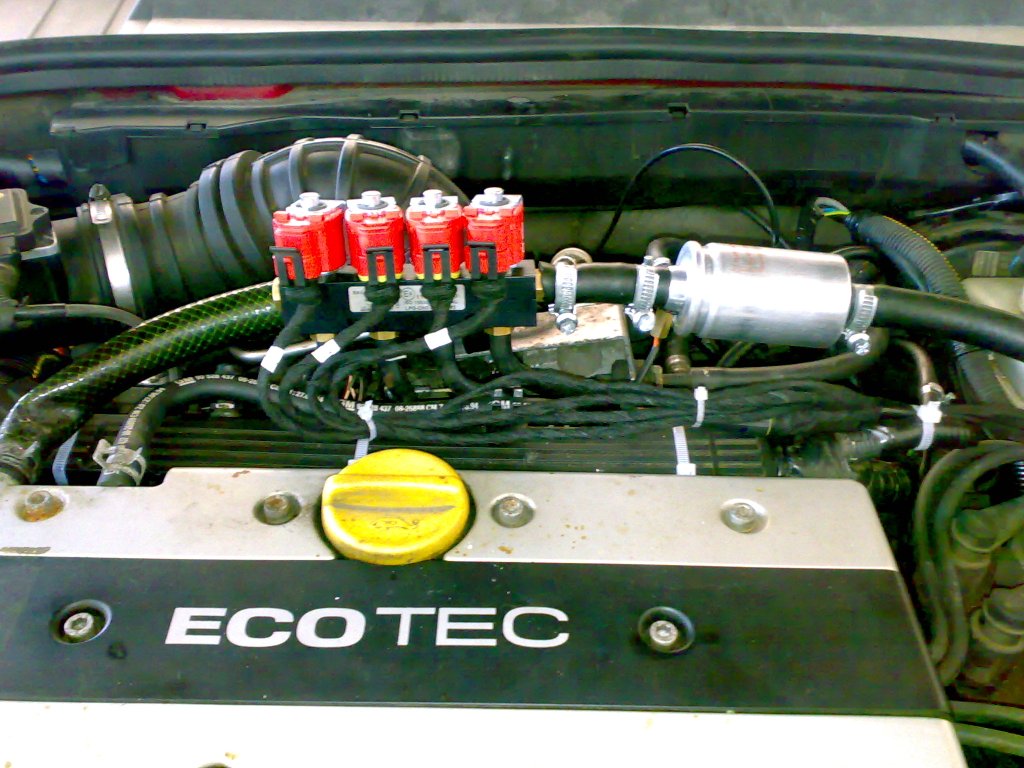 Opel Vectra 1.8  mot.X18XE (2).jpg
